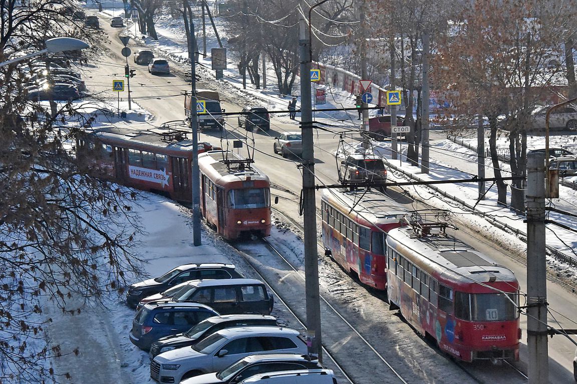 Уступи дорогу»: на Татищева благодаря новому знаку автомобилисты перестанут  мешать трамваям - «Уральский рабочий»